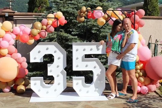 Фотозона на день рождения 35 лет